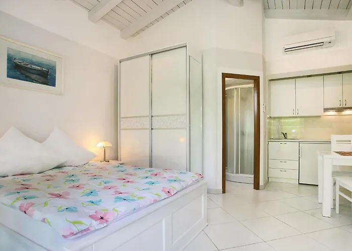 Ferienhaus In With Wifi Pula